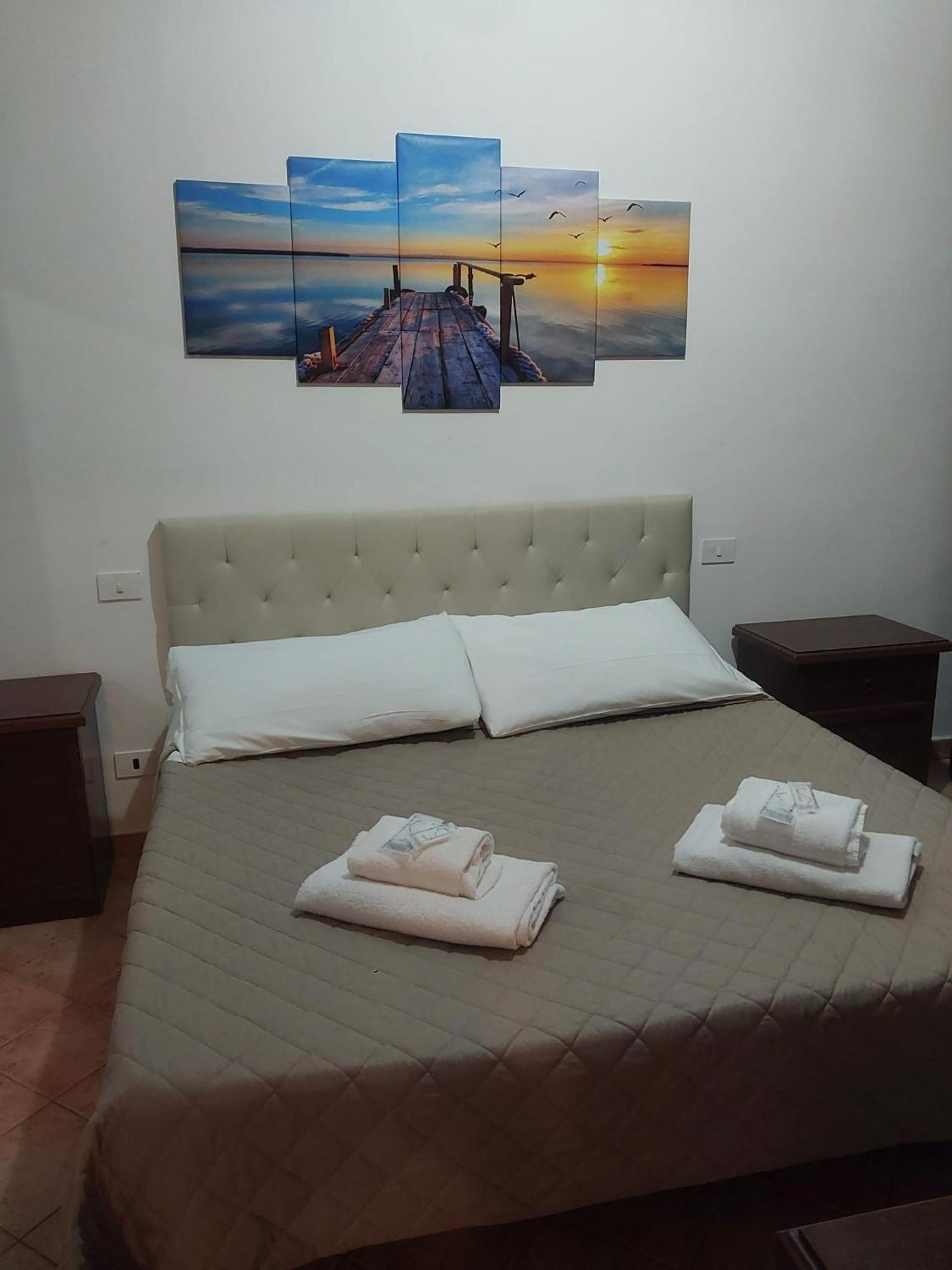 Villino Indipendente Con Cortile Privato 4 P Letto - Sul Mare Vicino Aeroporto E Fiera *
